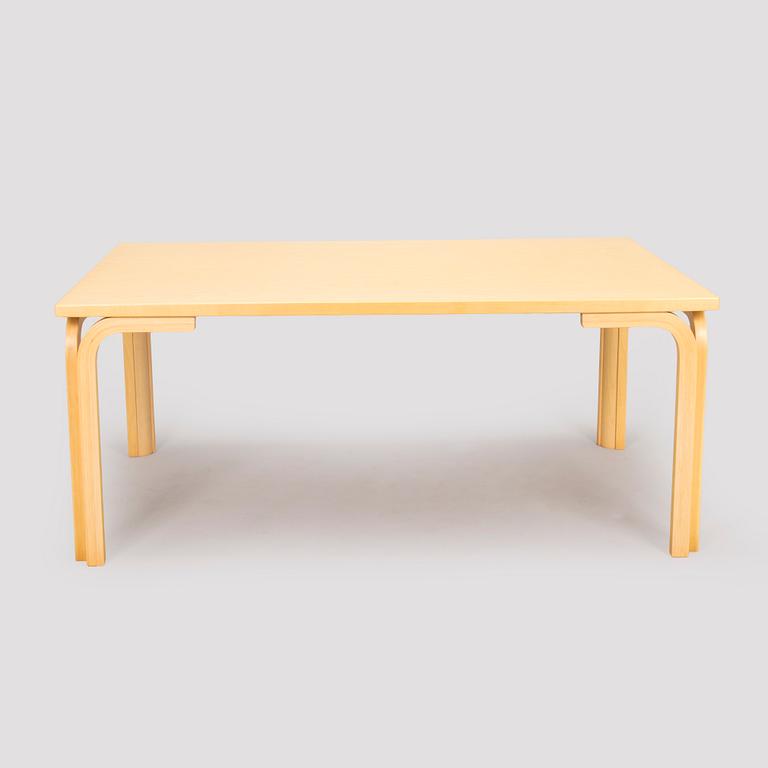 Kari Asikainen, a 'Kari' coffee table, P.O. Korhonen.