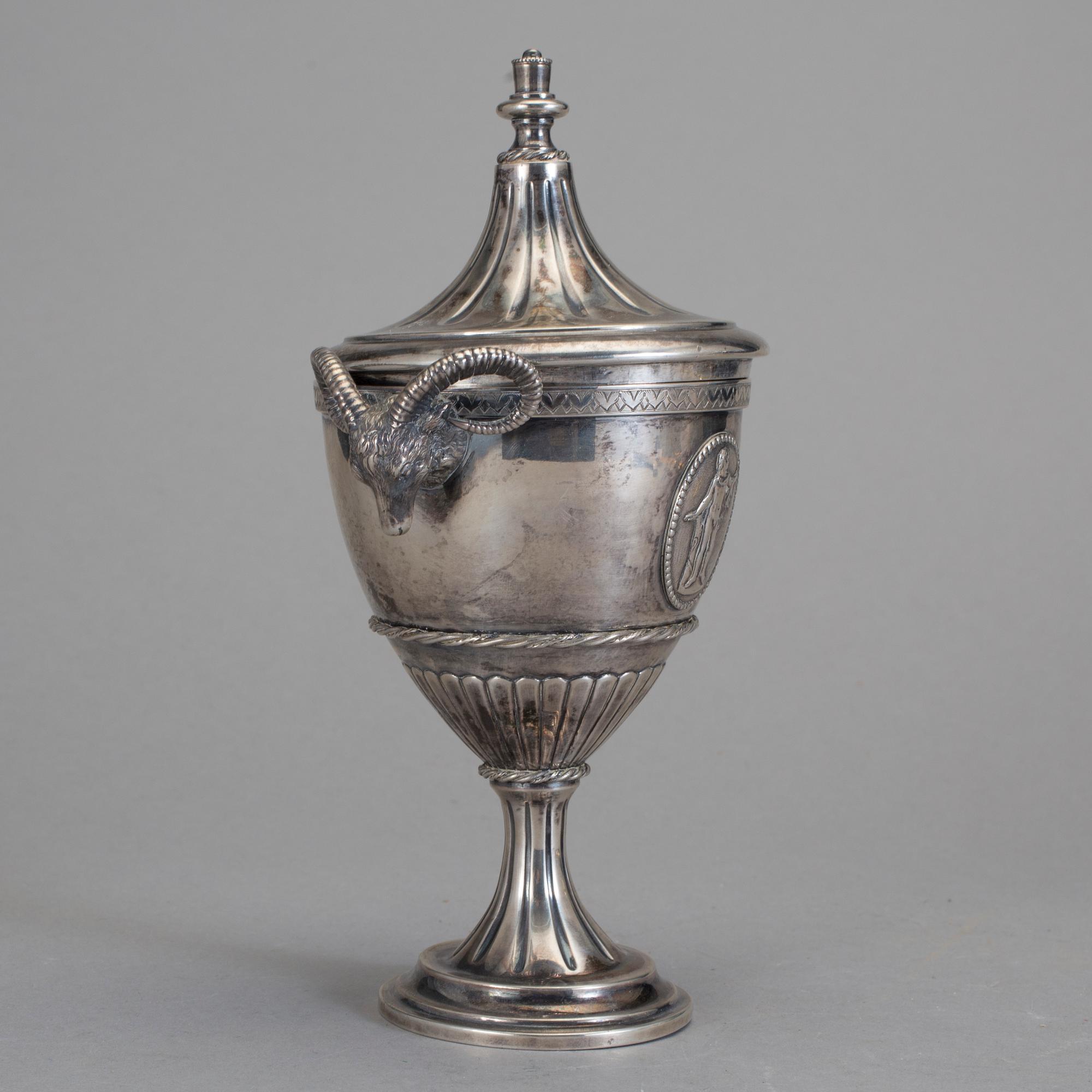 LOCKPOKAL, silver, LL & Co, Stockholm, 1891, ca 328 gram.