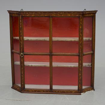 ÖVERDEL TILL VITRINSKÅP, Holländsk stil, 1800-tal.