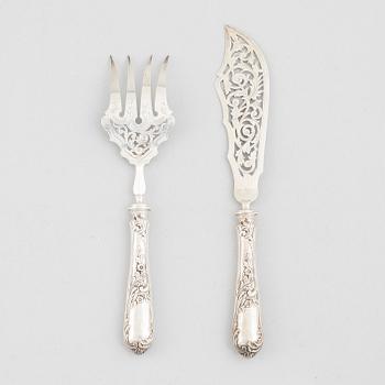 A French silver serving set, mark of Louis Ravinet & Charles Denfert, Paris circa 1900.