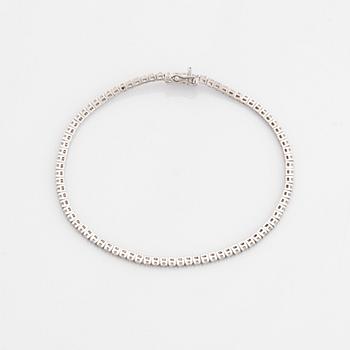 Tennisarmband, med briljantslipade diamanter.