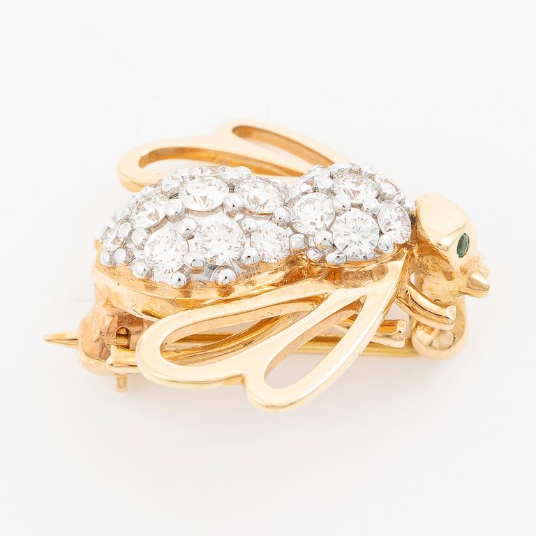 Brosch, Jarl Sandin/ Mary Kay, i form av bi, 18K guld med briljantslipade diamanter.