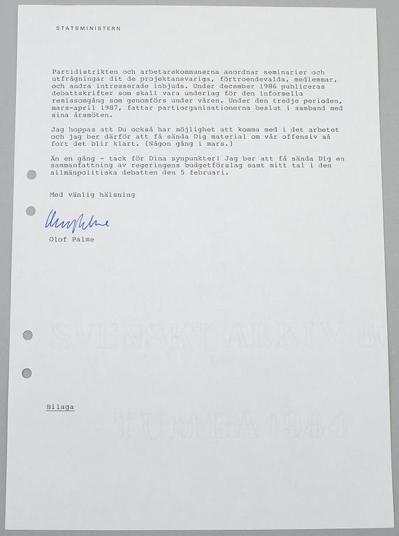 OLOF PALME. 18 hand signed letters dated September 1982-February 1986.