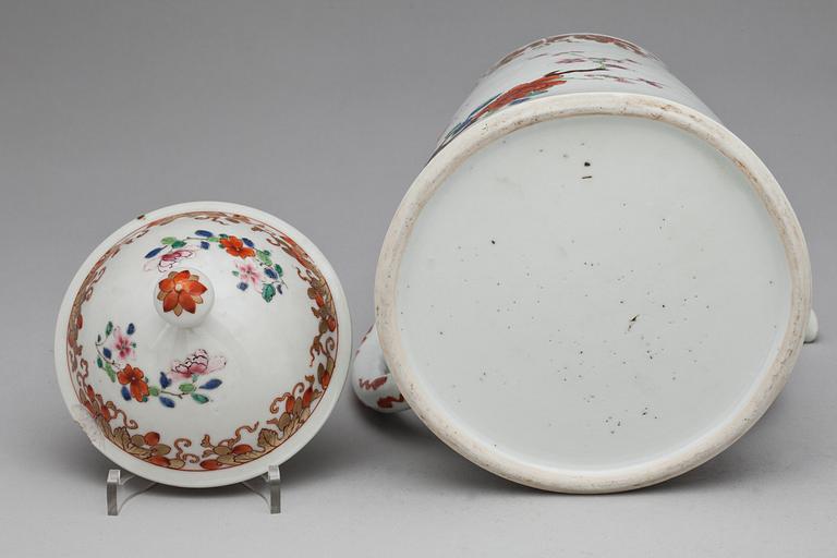 KAFFEKANNA med LOCK, kompaniporslin. Qing dynastin, Yongzheng (1723-35).