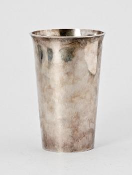 BÄGARE, sterlingsilver, Borgila, Stockholm, 1952. Ca 457g.