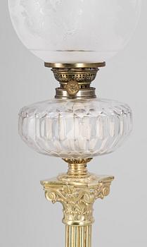 FOTOGENLAMPA, mässing samt glas, sekelskiftet 1900.