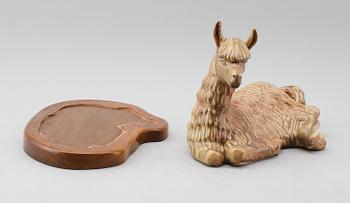 FIGUR, stengods, Gunnar Nylund, Rörstrand, monogramsignerad.