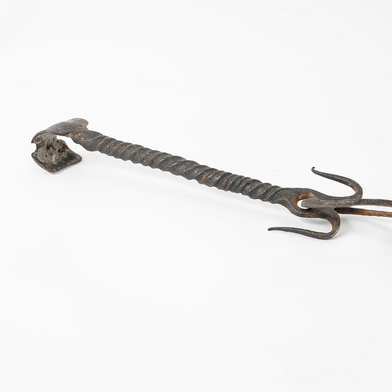 Hängare, två stycken, 1700-tal.