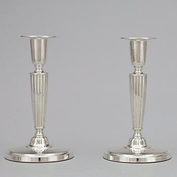 LJUSSTAKAR, ett par, silver, CG Hallberg, Stockholm, 1955.