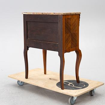 Byrå, Louis XVI-stil, tidigt 1900-tal.