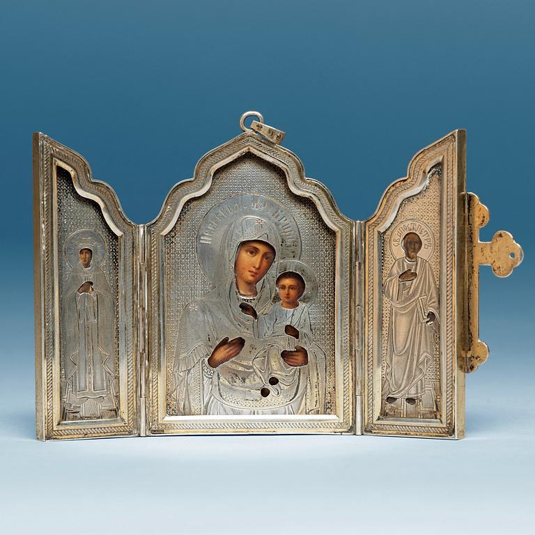 A Russian 19th century parcel-gilt triptyk, marks of Nicholai Pokrovsky, Moscow 1868-1897.