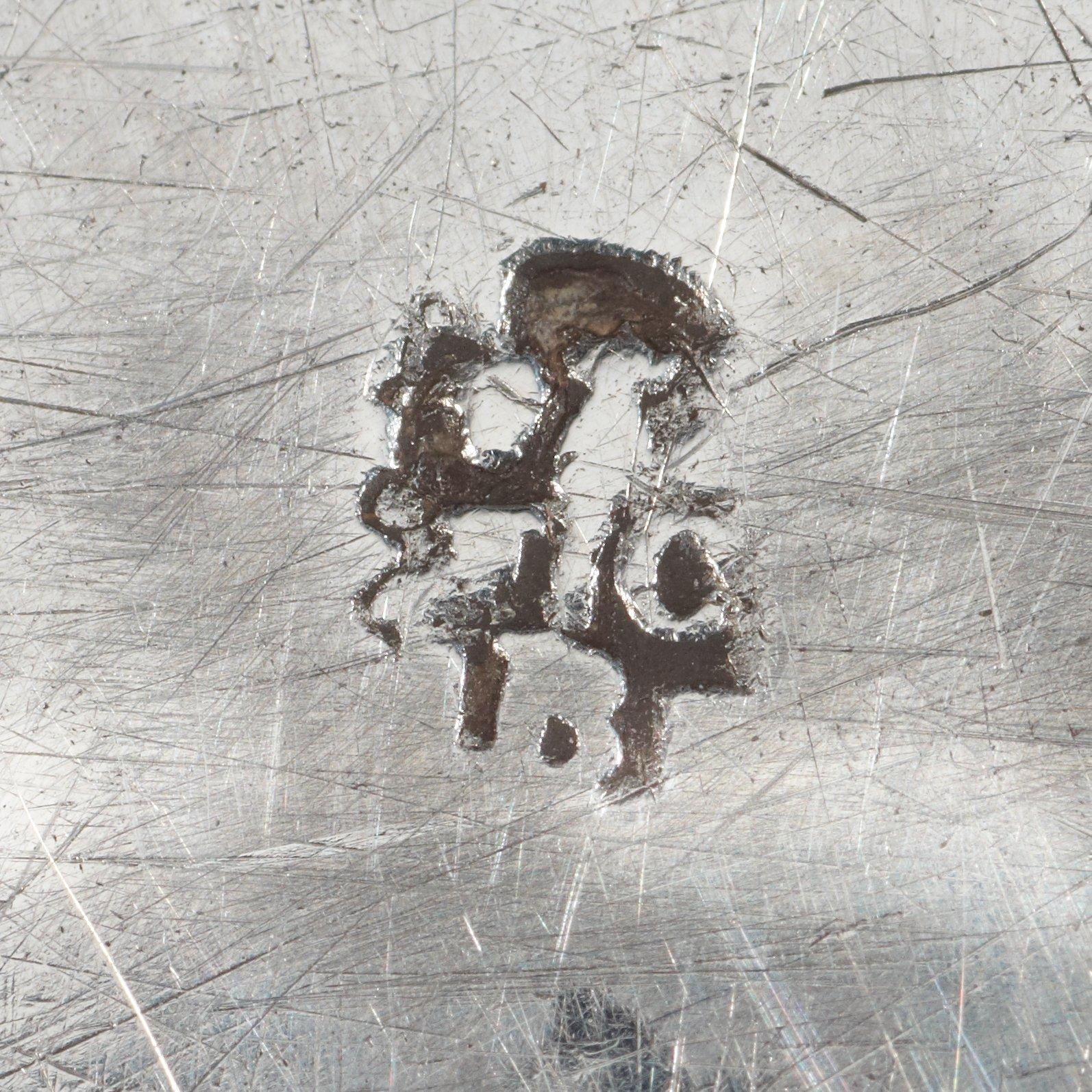 A French 18th century silver serving-dish, makers mark of Francois Corbie (Paris 1783).