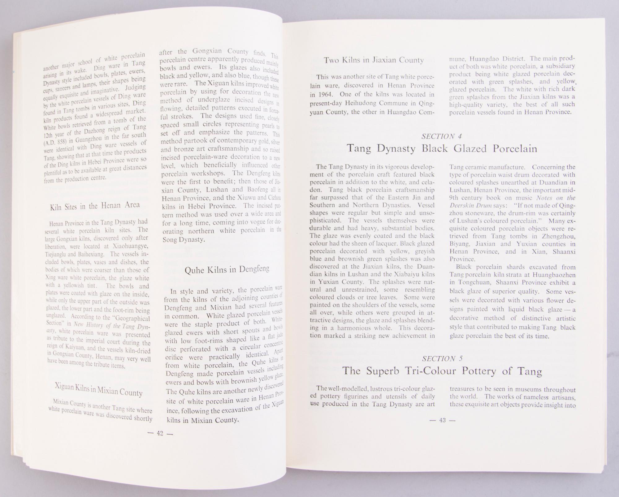 BÖCKER 10 ST, Kinesisk porslin och konsthantverk.