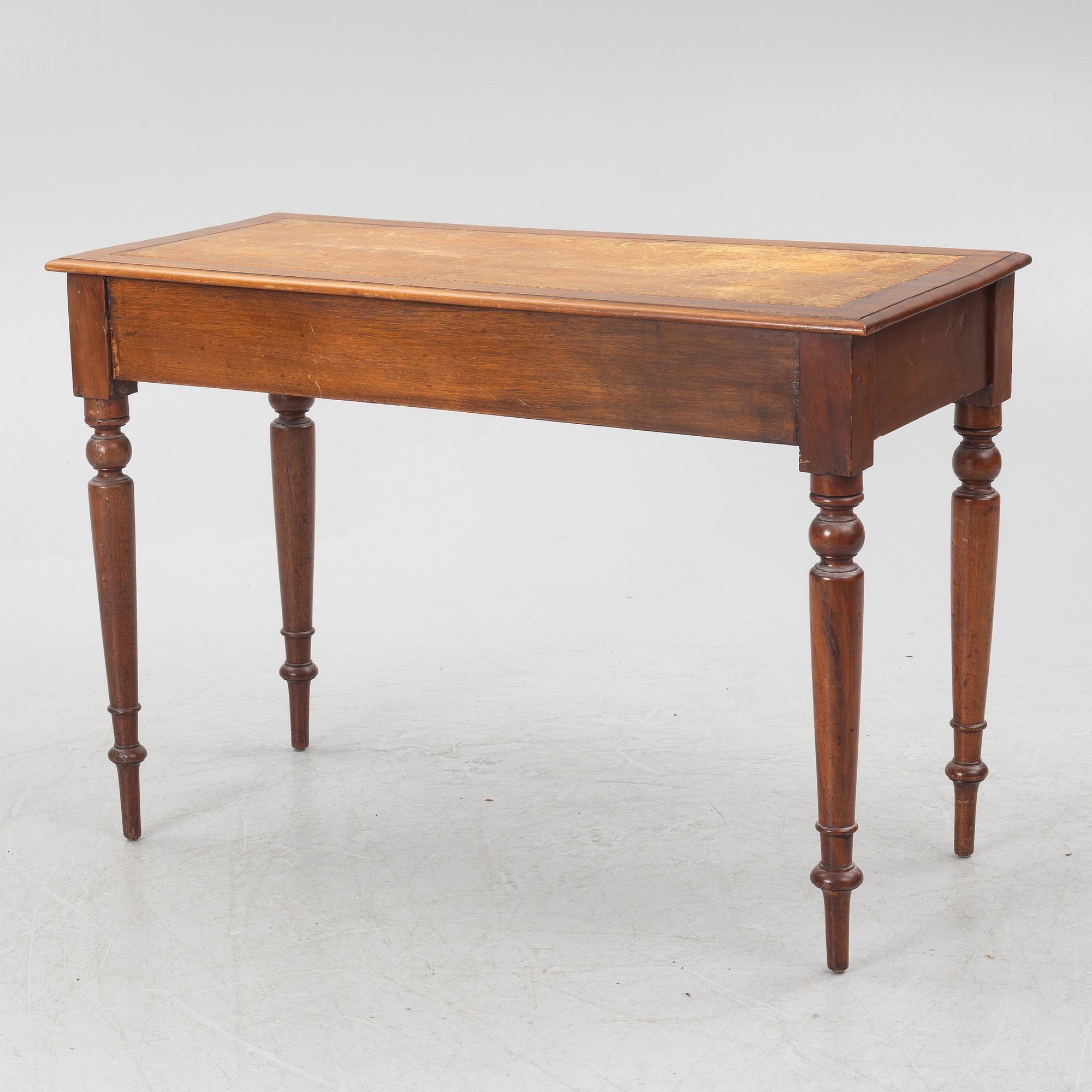 A desk, England, early 20th Century.