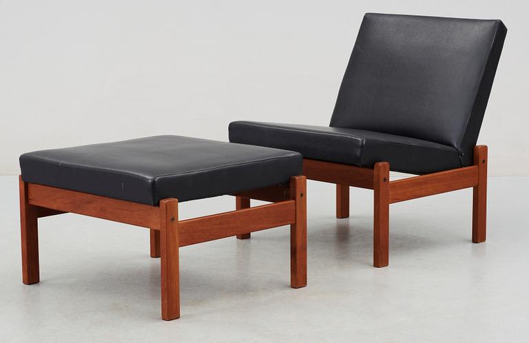 FÅTÖLJ samt FOTPALL, Yngve Ekström, Swedese. 1900-talets andra hälft.