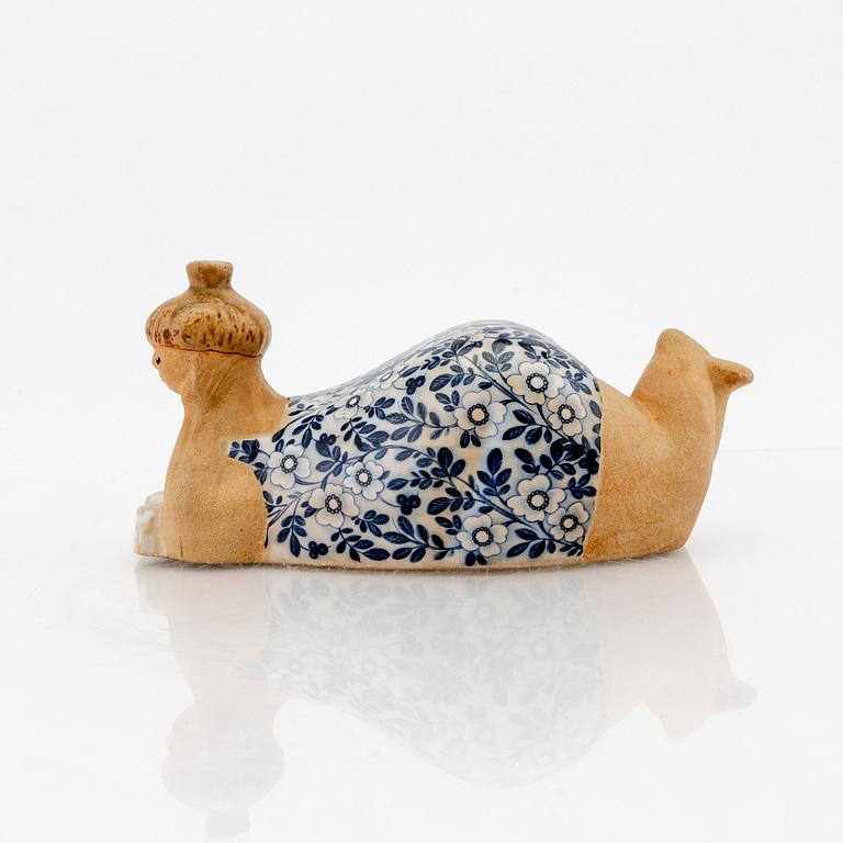 Lisa Larson, figurin, stengods, "Beata" ur serien "ABC-flickorna", Gustavsberg.