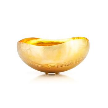 Nils Nisbel, an 18K gold bowl, Sigtuna Sweden 1984.