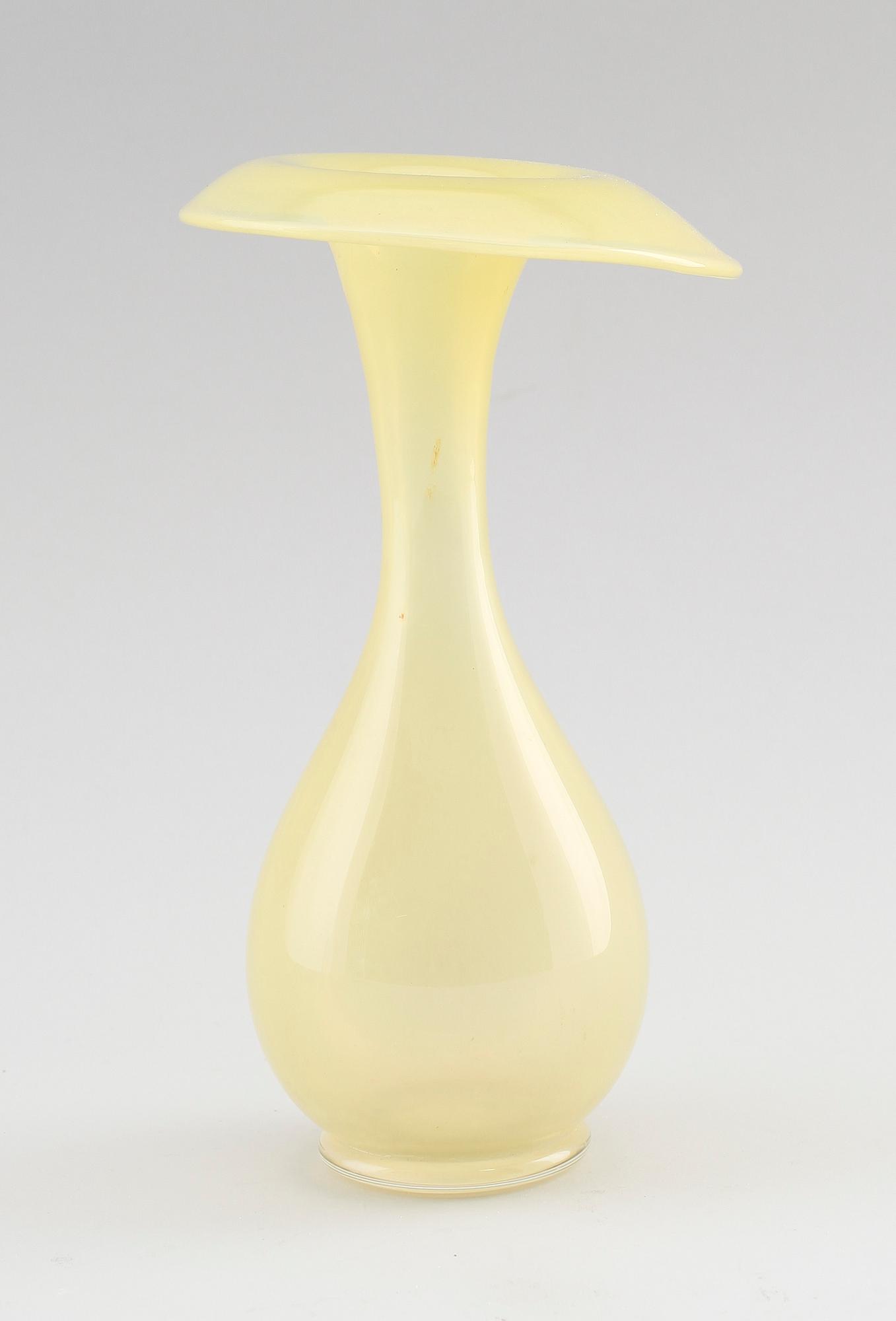 VAS, glas, "hat brim", Ingeborg Lundin, Orrefors.