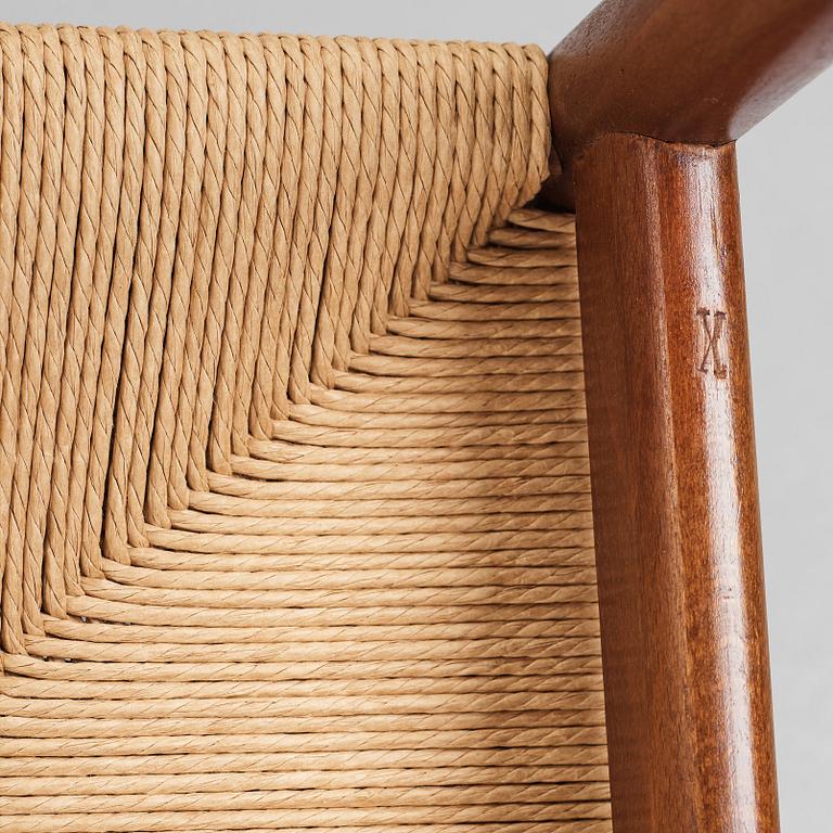 HANS J WEGNER, "Kinastolen", "FH1783", Fritz Hansen, Danmark 1940-50-tal.