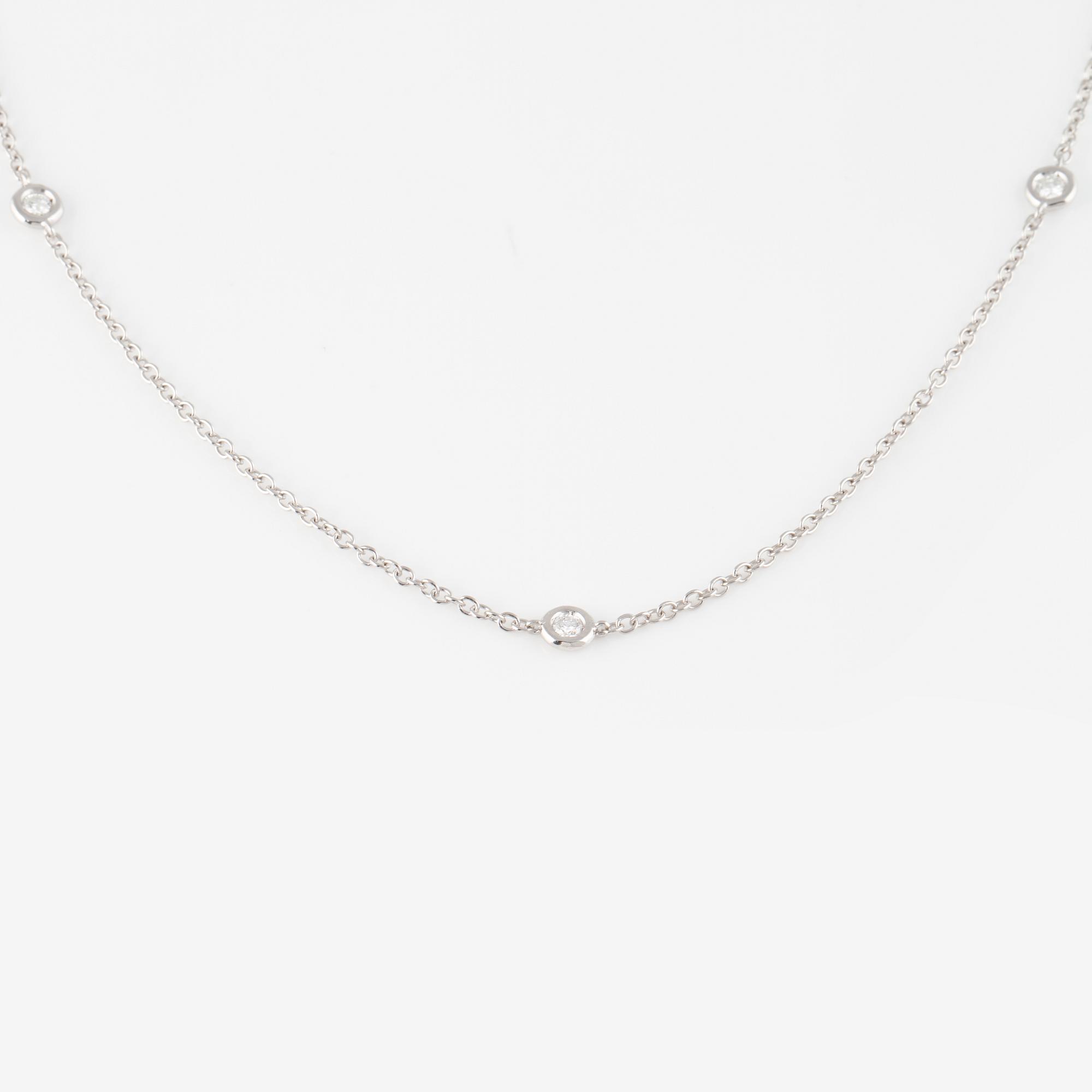 DIAMANTGRADERING, COLLIER, 18K vitguld med 6 briljantslipade diamanter ca 0.30 ct. Vikt 3,4 gram.