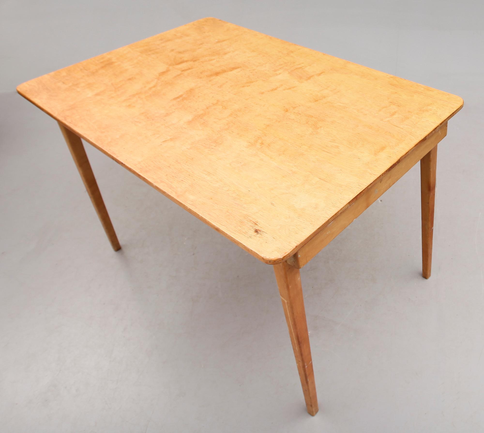 BORD, Axel Larsson, Bodafors, 1900-talets mitt.