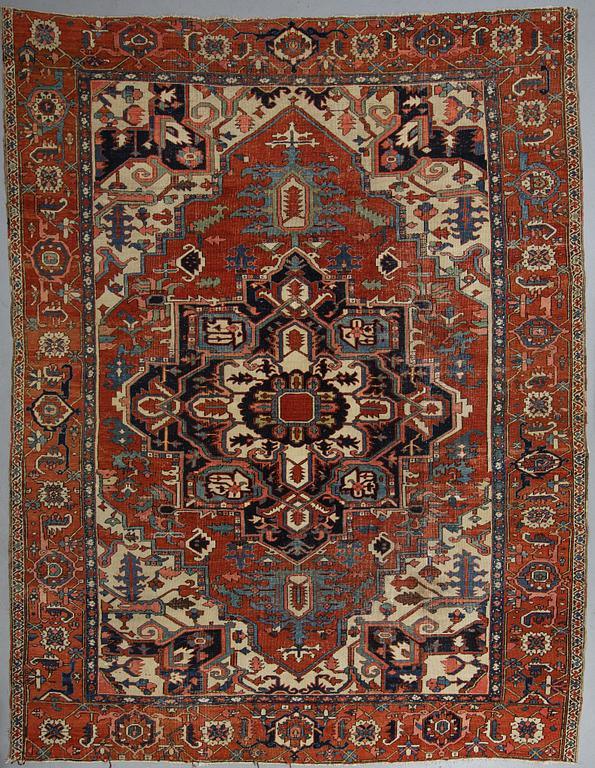 Matto, an antique Heriz, ca 364 x 277 cm.