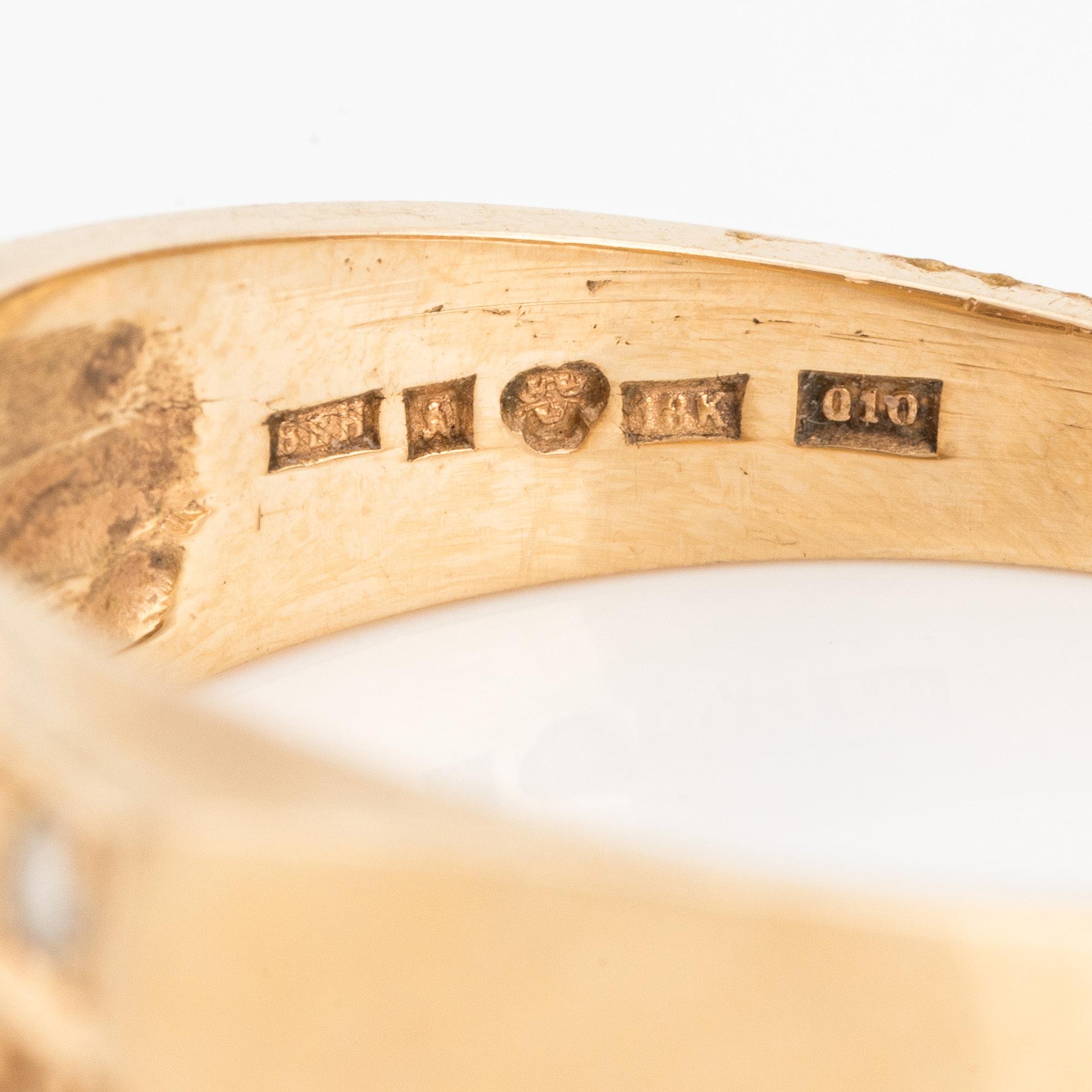 Ring, Bengt Hallberg, 18K guld med liten briljantslipad diamant.