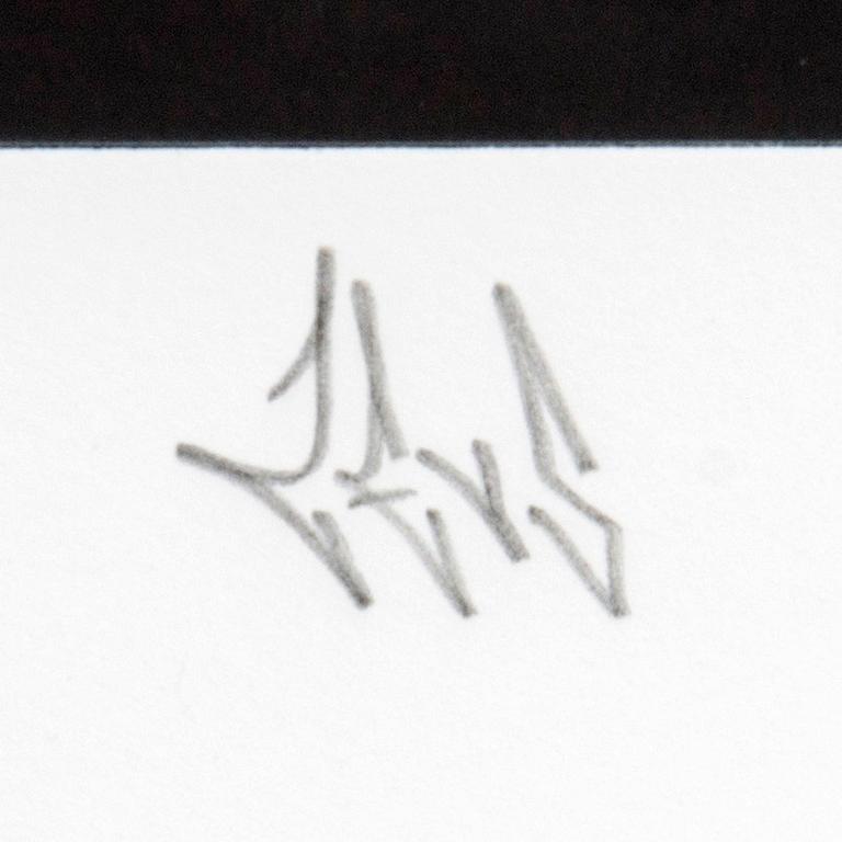 Zevs, "Liquidated Chanel".