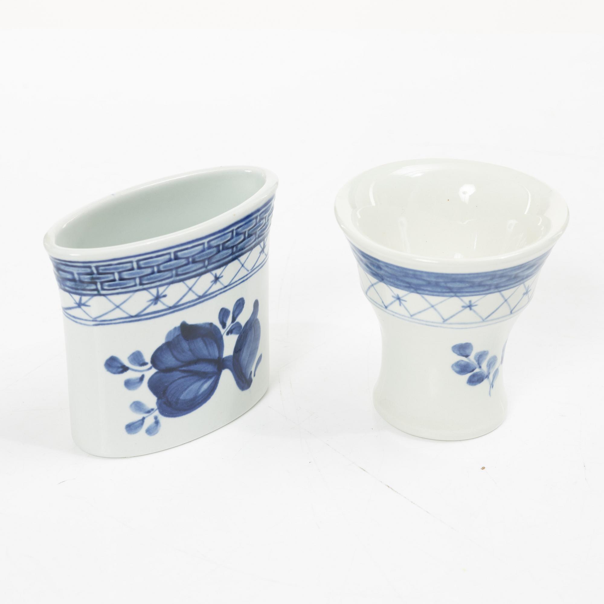 Royal Copenhagen, Dinner service, 94 pieces, earthenware, “Tranquebar”, Aluminia, Denmark.