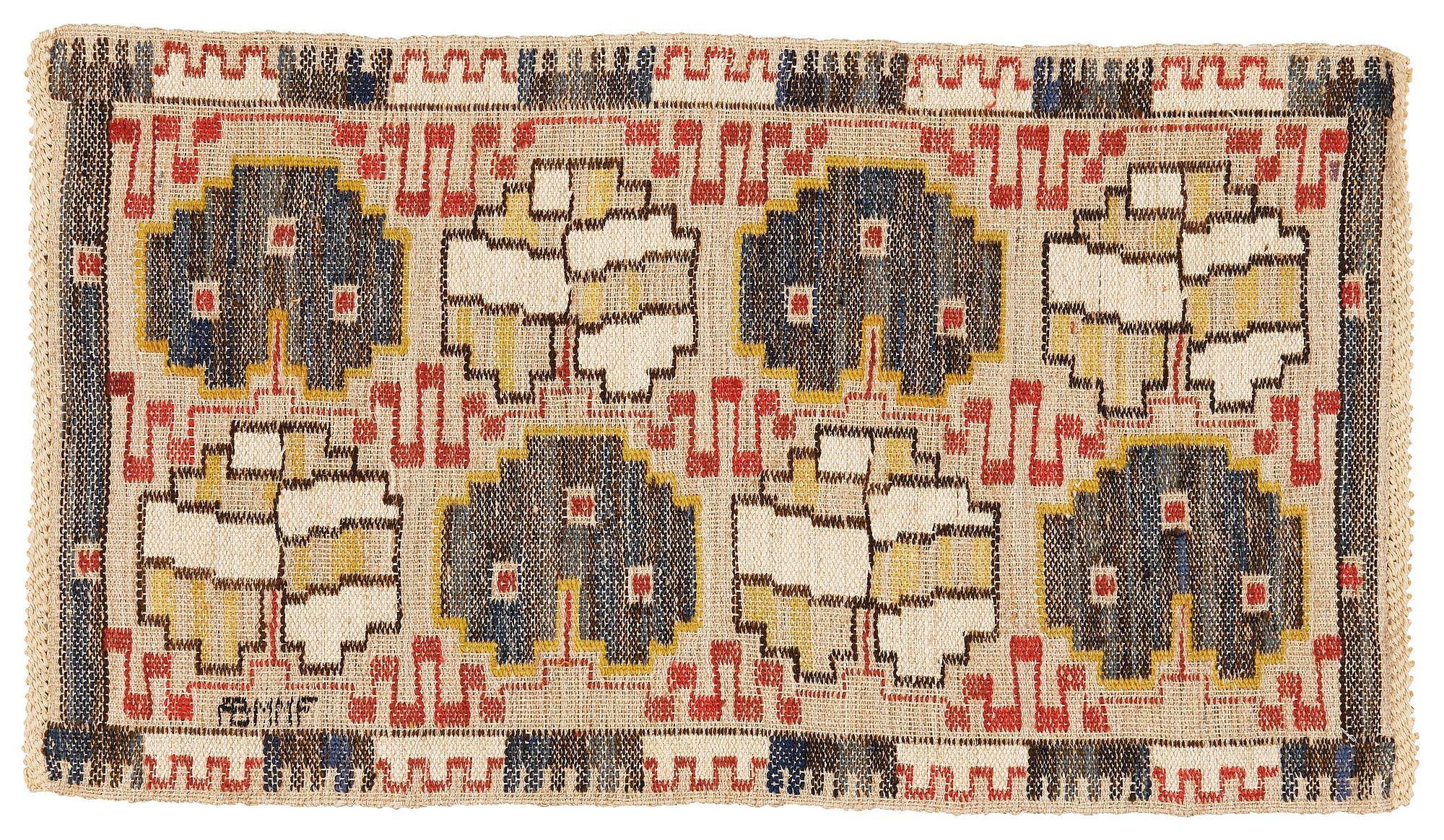 Märta Måås-Fjetterström, vävnad, "Grodblad blå", inplock på linnebotten, ca 41 x 74,5 cm, signerad AB MMF.