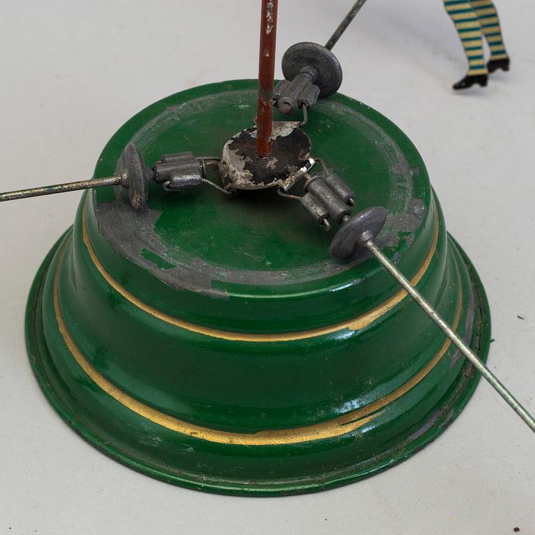 A MECHANICAL TIN TOY, probably Germany, early 20th century.