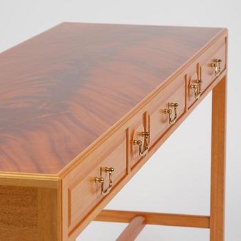 Josef Frank, sideboard, modell B 821, Firma Svenskt Tenn, efter 1985.