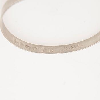 Åke Lindström för Bengt Erik Hallberg, armring, silver med bergkristall, 1973.