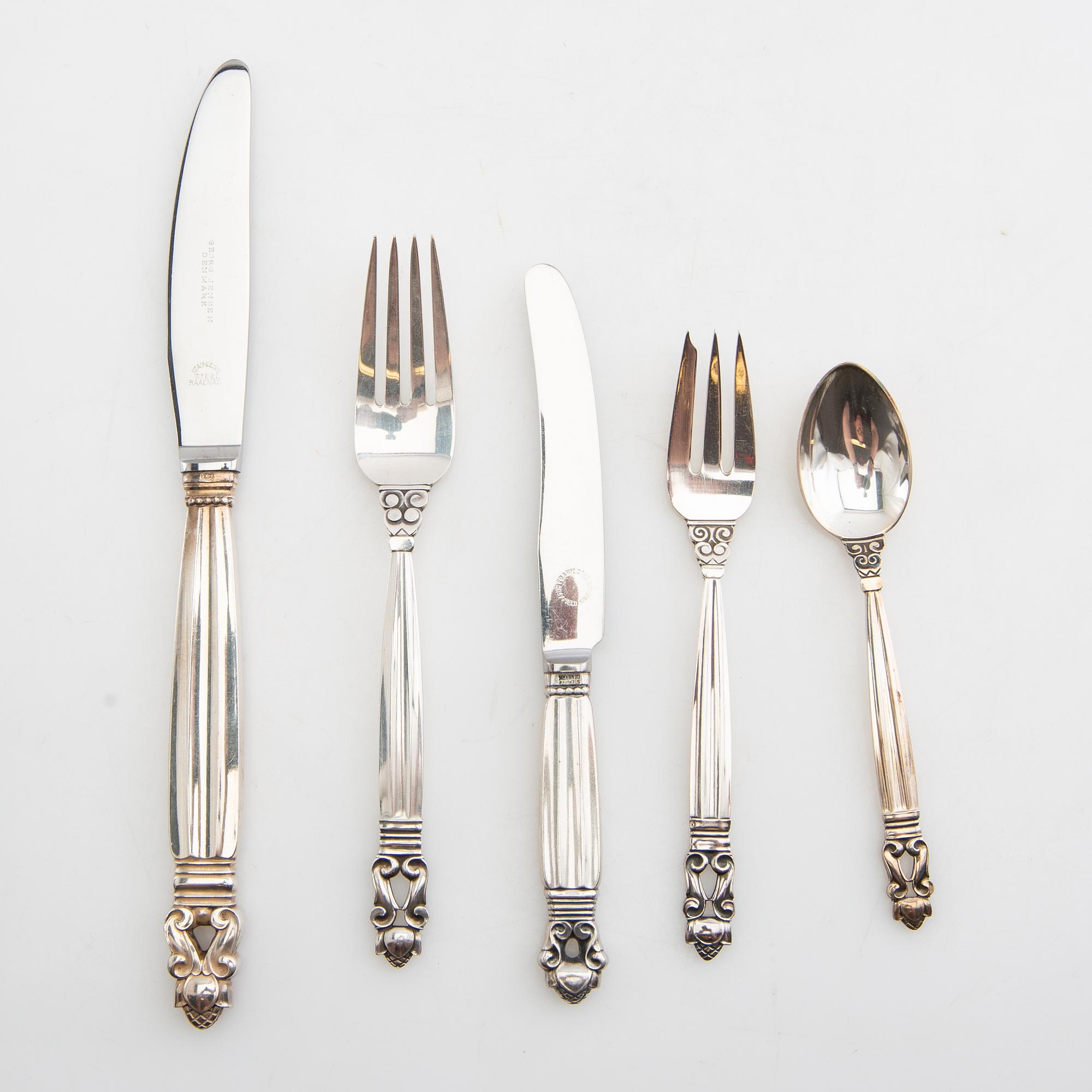 Johan Rohde, bestick 50 dlr "Konge/Achorn" sterlingsilver för Georg Jensen efter 1945.
