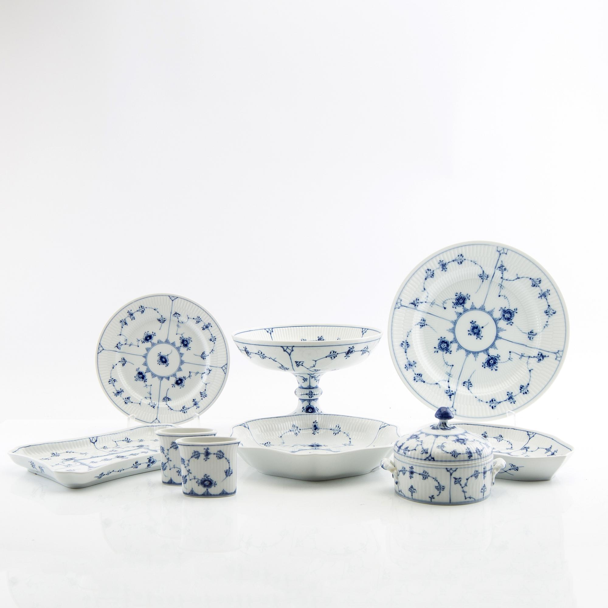 Servis 31 dlr "Musselmalet rifflet" Royal Copenhagen Danmark 1900-talets senare del porslin.