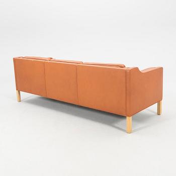 Börge Mogensen, soffa 2213, Fredricia Stolefabrik sent 1900-tal/2000-tal.