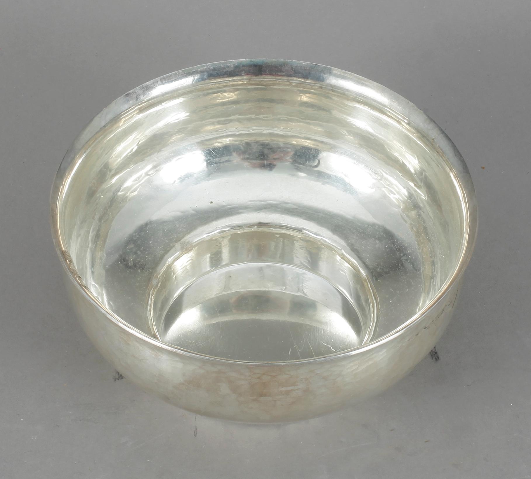 SKÅL, sterlingsilver, Atelier Borgila, Stockholm, 1994, vikt ca 527 gram.
