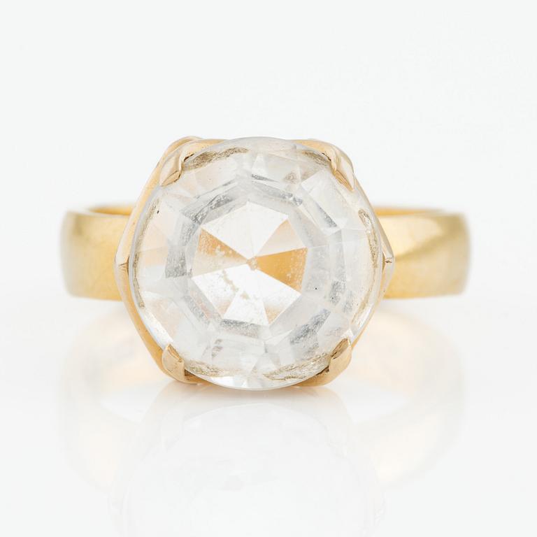 Ring, 23K gold with rock crystal.