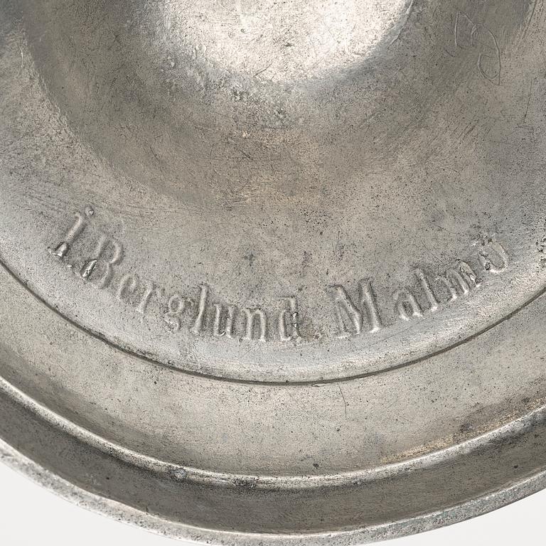 Ljusstakar, 2 par, tenn, bl.a. Israel Berglund, Malmö, 1800-tal.