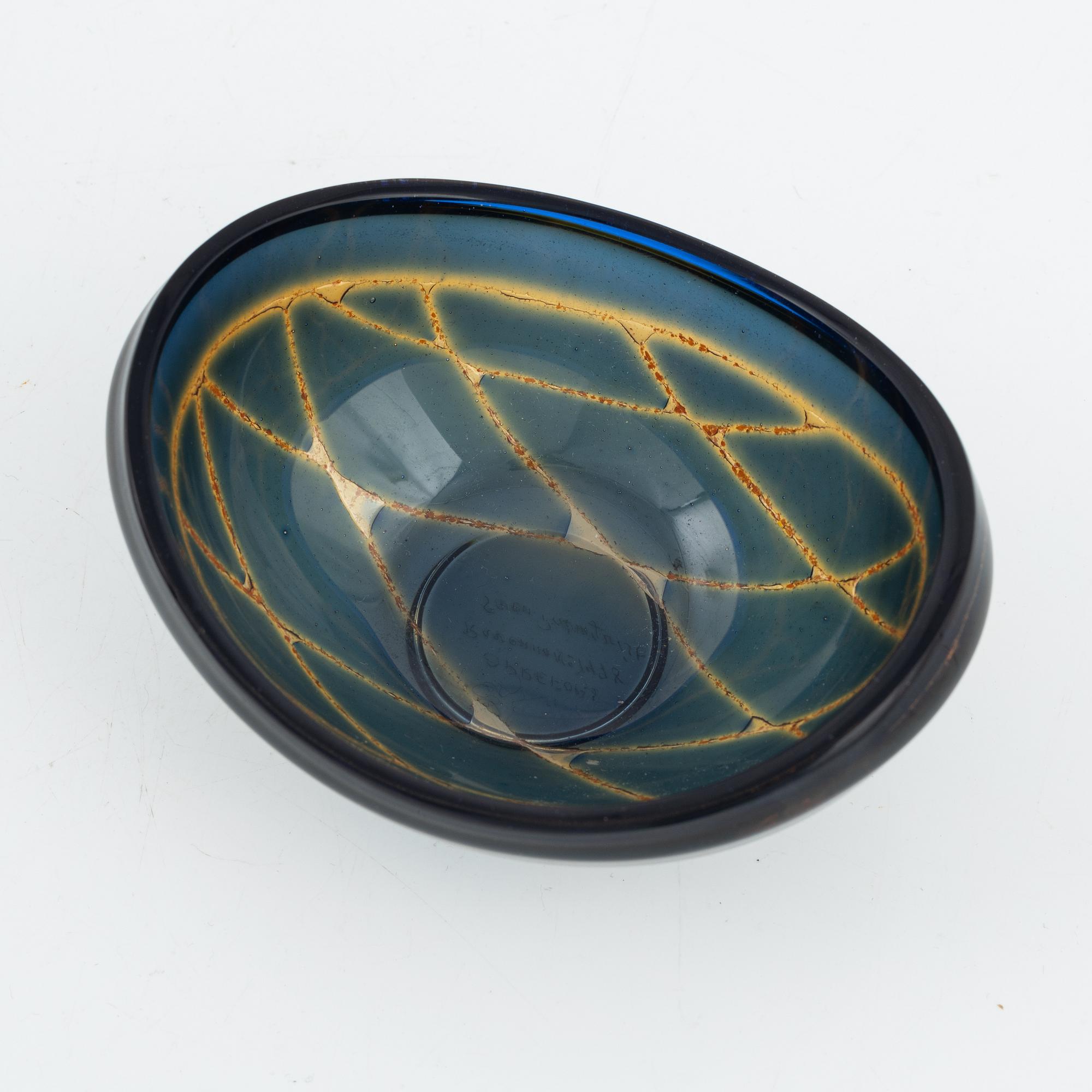 Sven Palmqvist, a 'Ravenna' glass bowl, Orrefors.