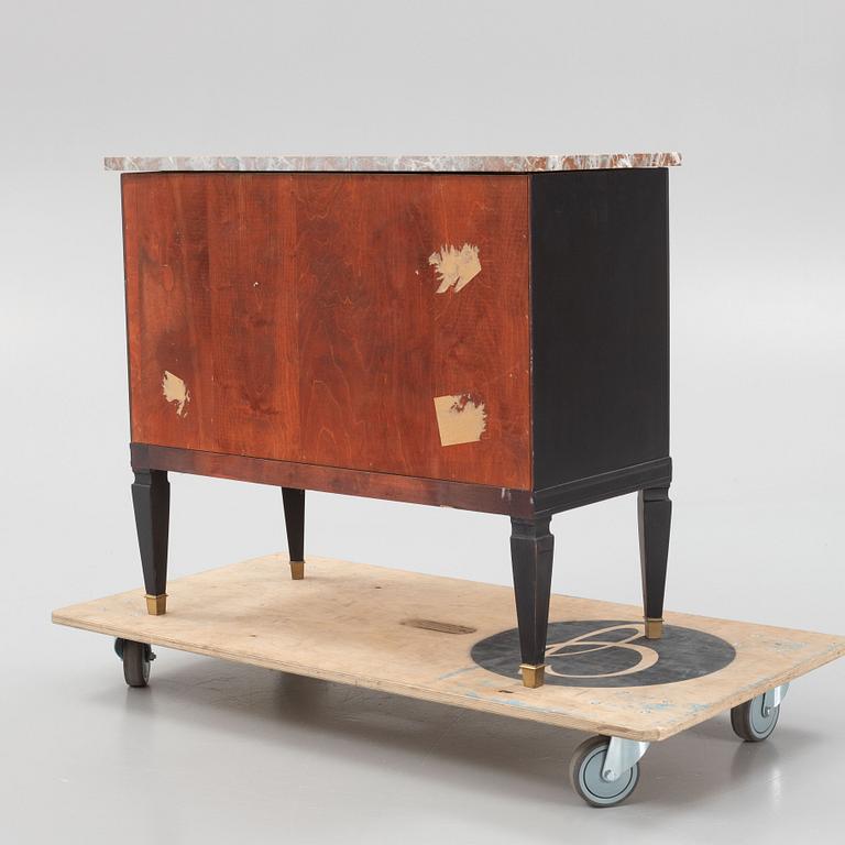 Byrå, gustaviansk stil, 1900-talets mitt.