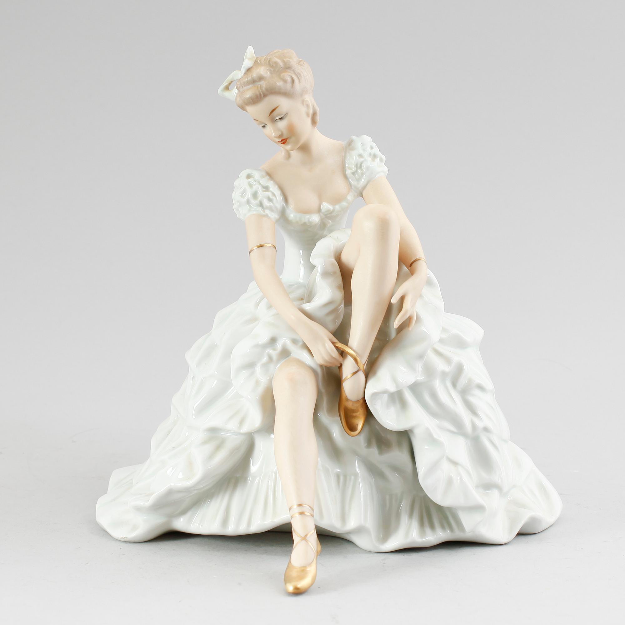 FIGUR, porslin, Wallendorf, 1900-talets mitt.