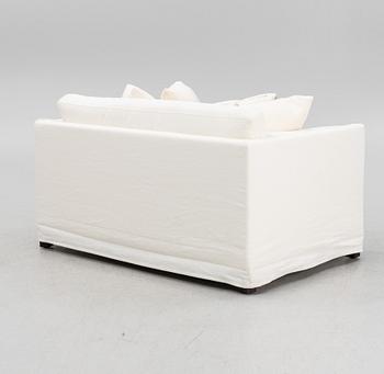 A 'Bloomsbury' sofa / loveseat, Slettvoll, Norway 21st century.