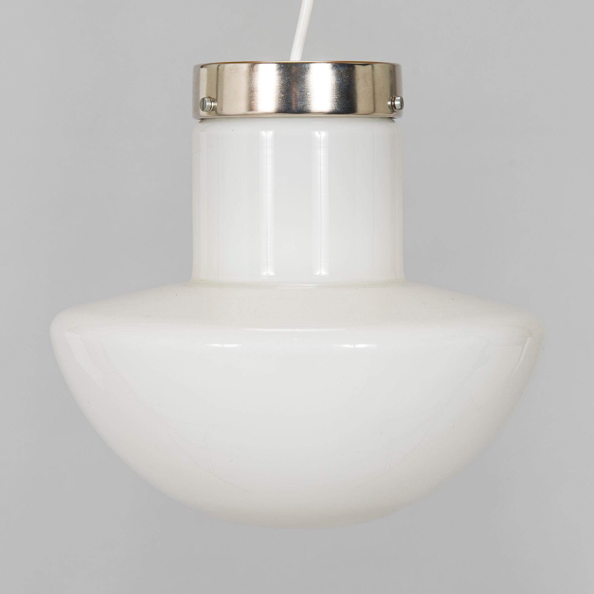 Paavo Tynell, a 1930s '2083' glass shade for Taito.
