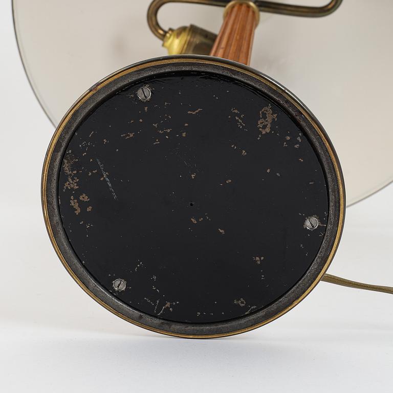 Bordslampa, Swedish Modern, Nordiska Kompaniet, modell "30246", 1940-tal.