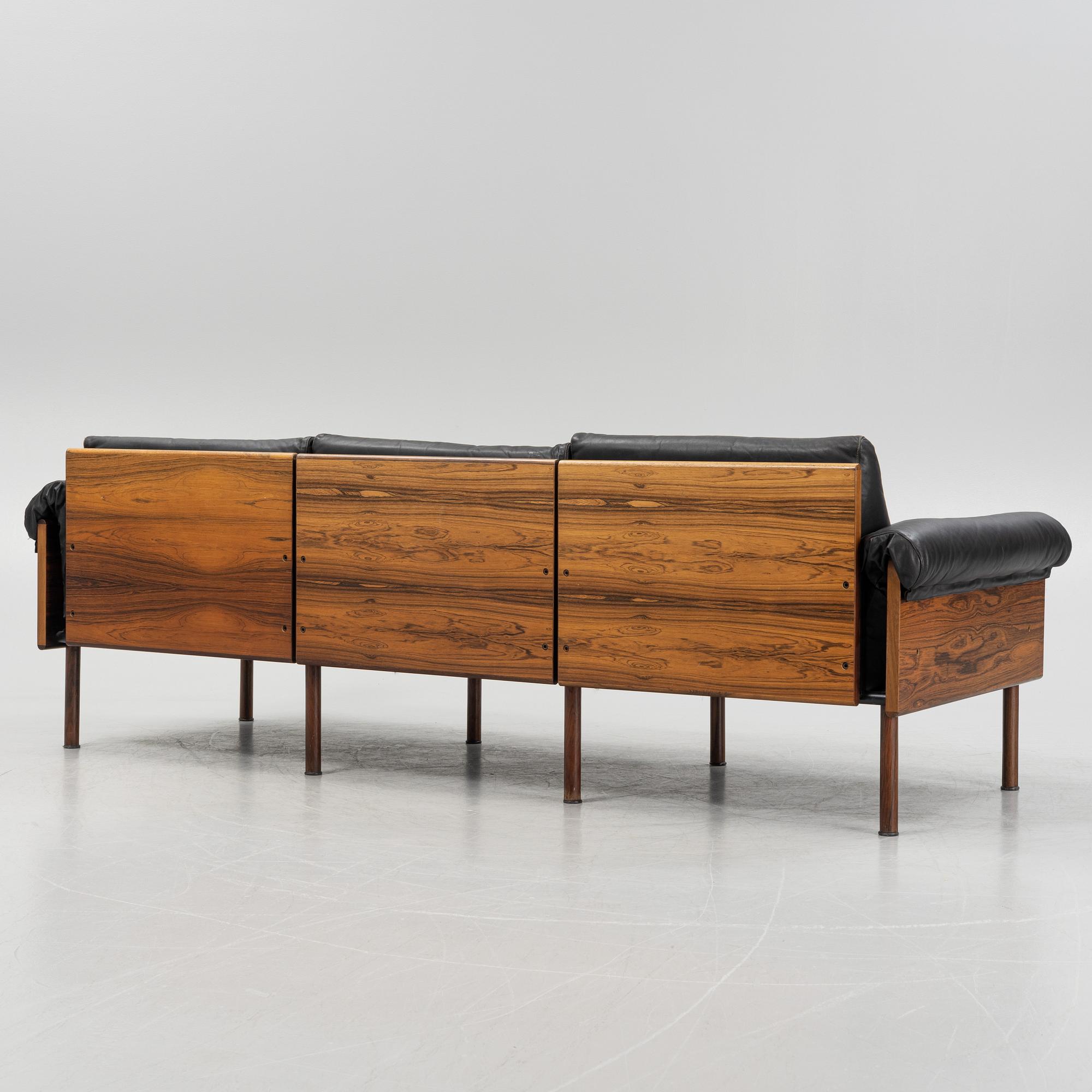 Yrjö Kukkapuro, a 1970s 'Ateljee' sofa for Haimi.