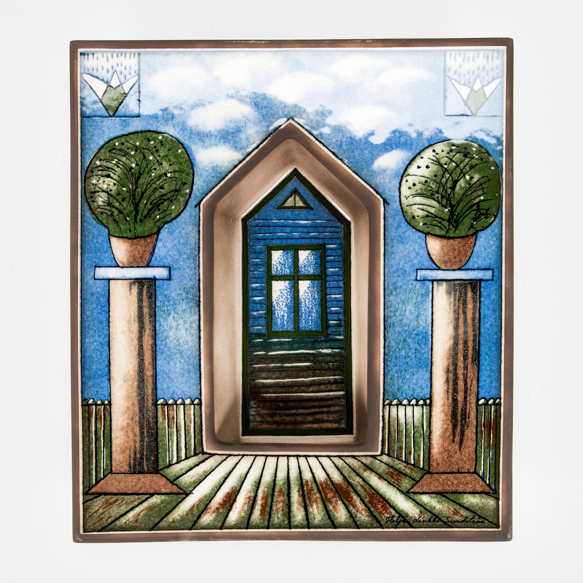 Heljä Liukko-Sundström, a ceramic wall scone, signed Heljä Liukko-Sundström Arabia.