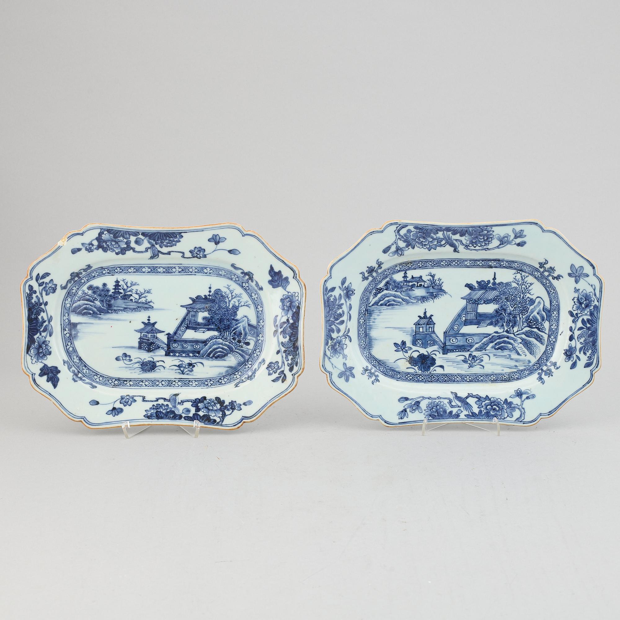 Fat, ett par, konturerade, kompaniporslin. Qingdynastin, Qianlong (1736-95).