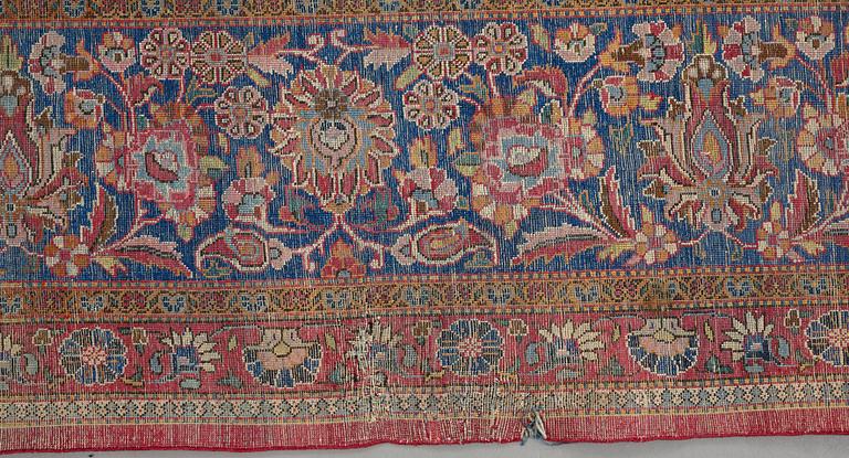 A carpet, a semi-antique silk Kashan, ca 317 x 207-210,5 cm.