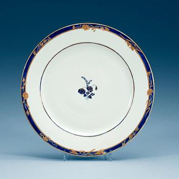 A set of six blue and gold dishes, Qing dynasty, Qianlong (1736-95).